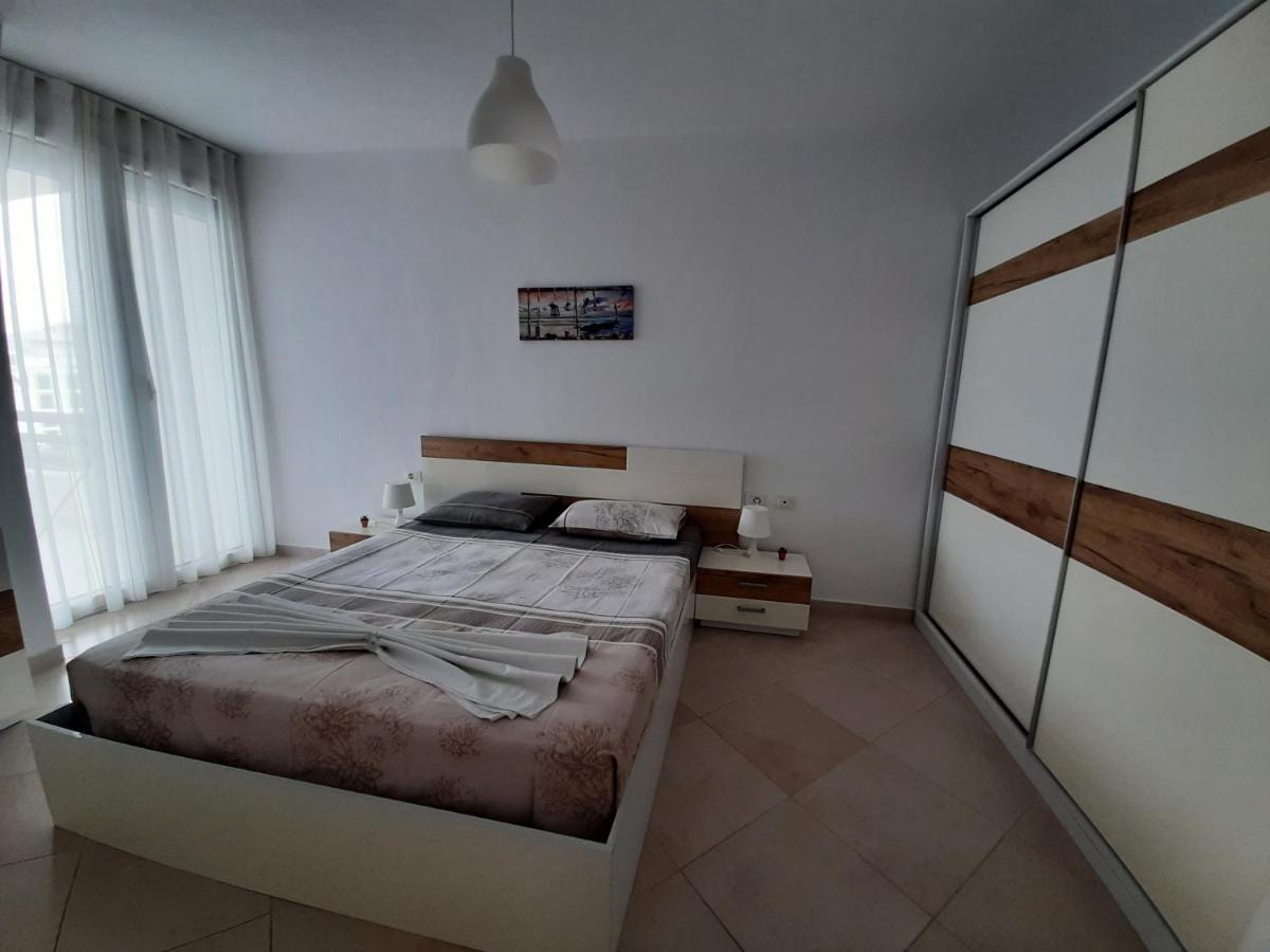 Kela Apartments Саранда Екстер'єр фото
