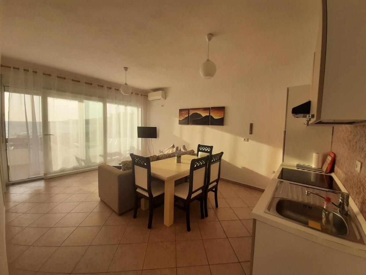 Kela Apartments Саранда Екстер'єр фото