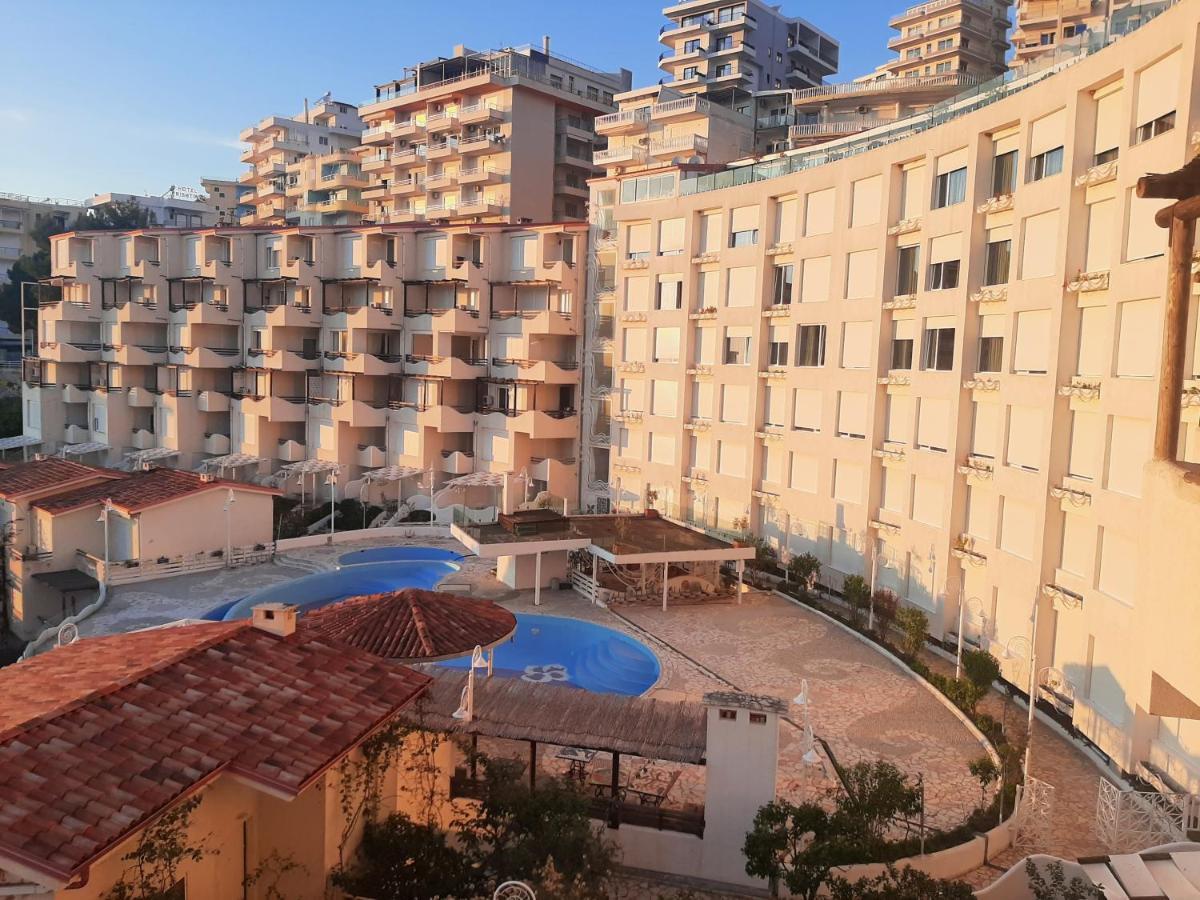 Kela Apartments Саранда Екстер'єр фото