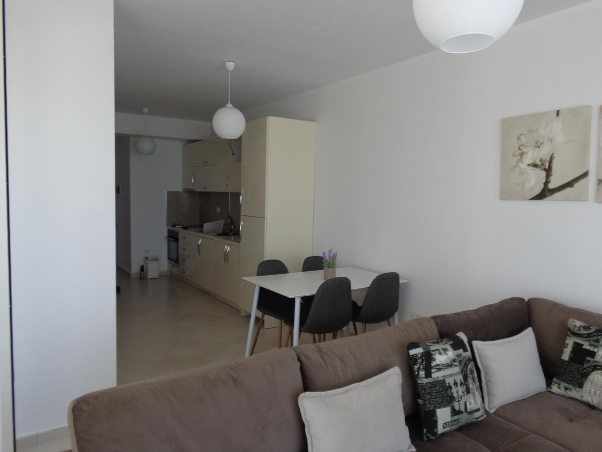 Kela Apartments Саранда Екстер'єр фото